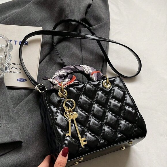 Black Vintage Women's Diamond Grid Crossbody Handbag - Picture 6 of 8